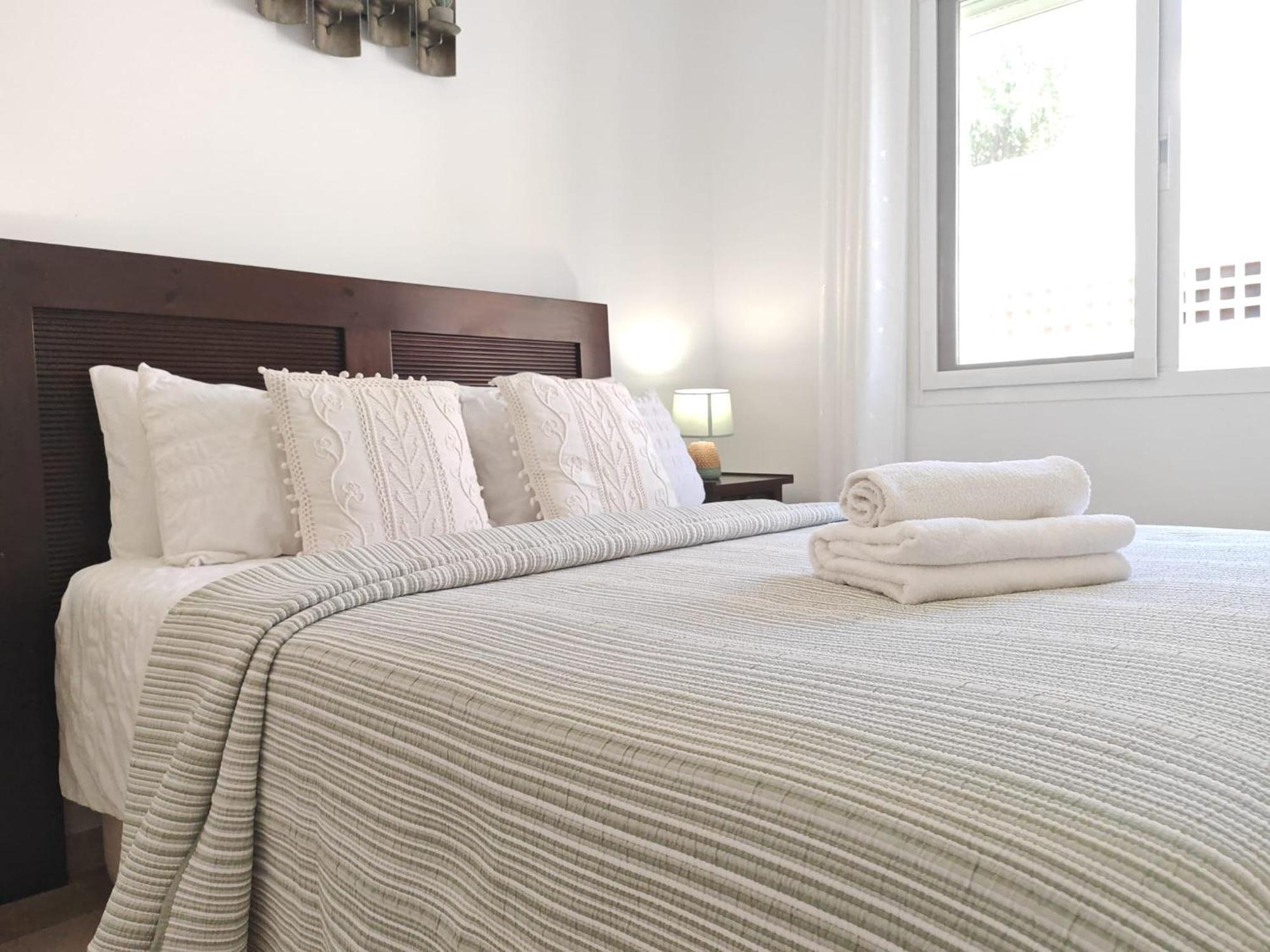 Beachfront Townhouse Estepona Buitenkant foto