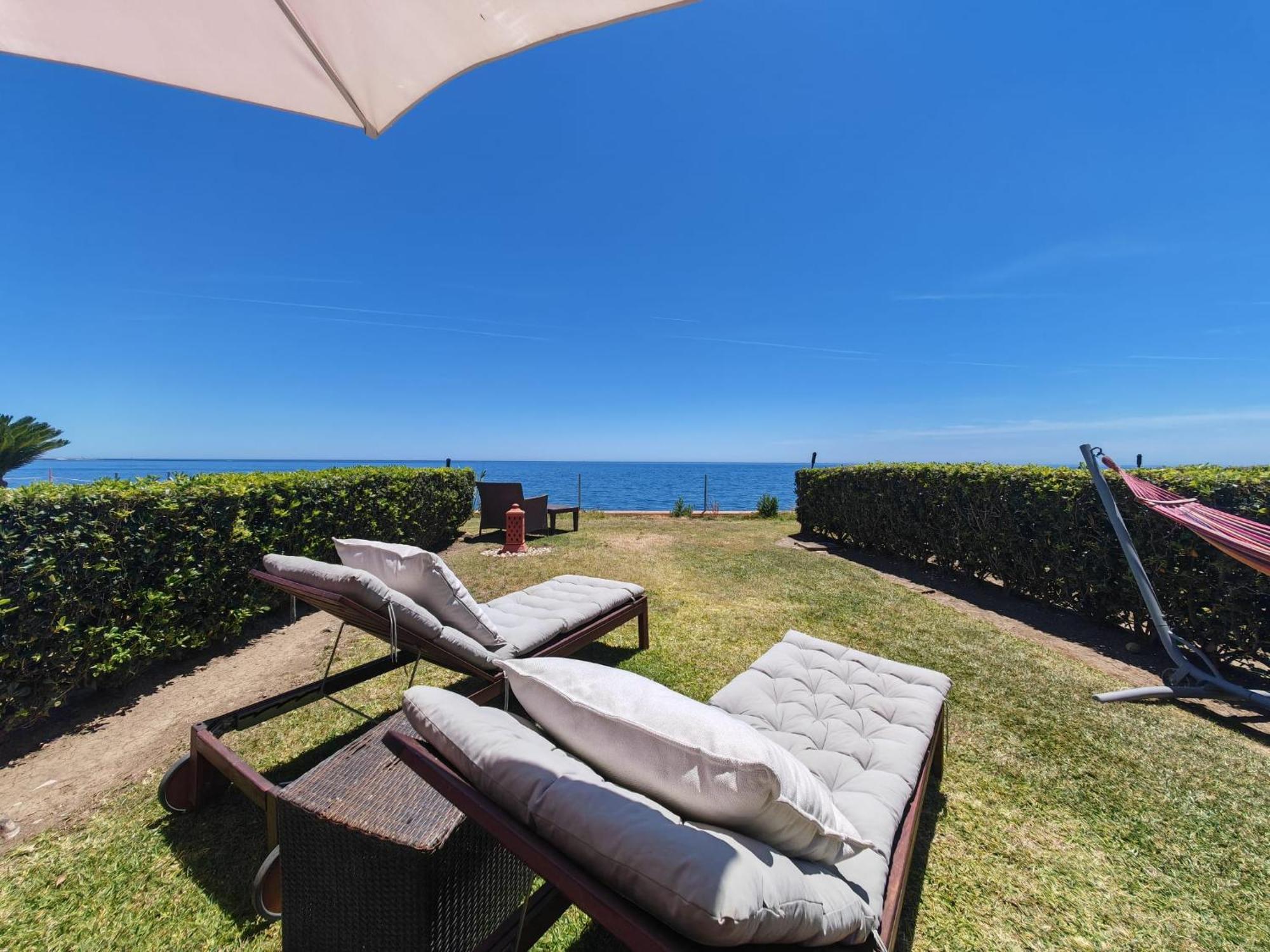 Beachfront Townhouse Estepona Buitenkant foto